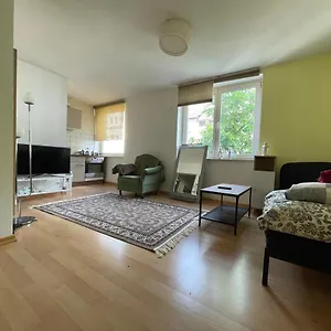 Mond Apartment