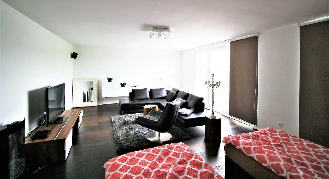 Penthousewohnung am Friesenplatz Köln Apartment